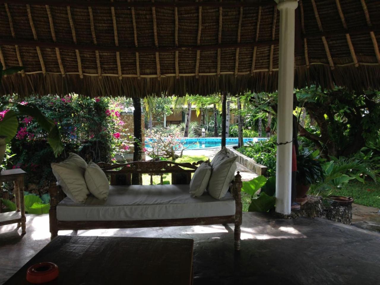 Bed and Breakfast Pashmina House à Watamu Extérieur photo