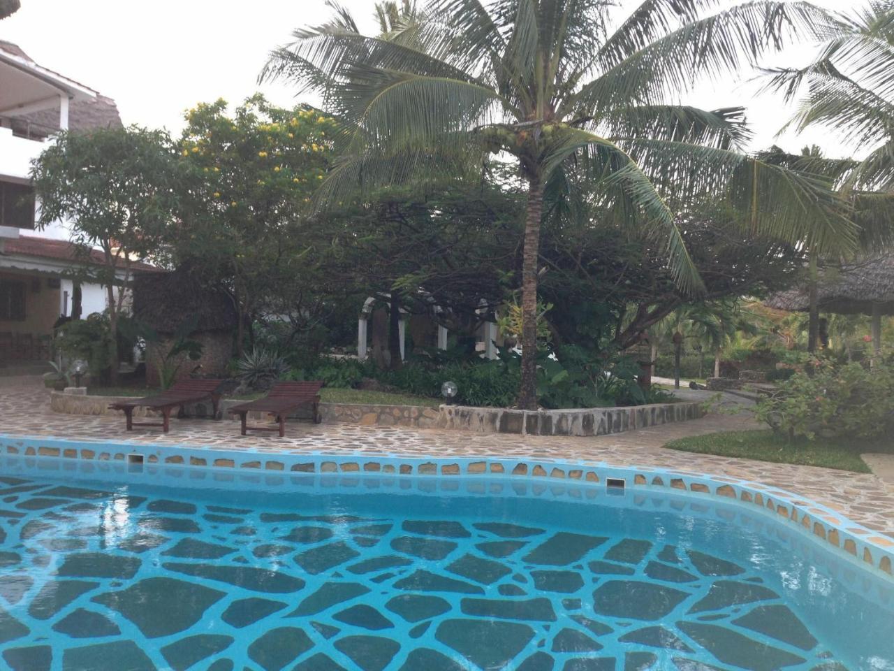 Bed and Breakfast Pashmina House à Watamu Extérieur photo