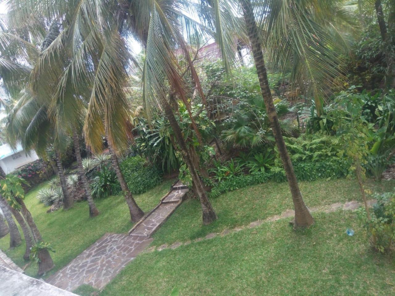 Bed and Breakfast Pashmina House à Watamu Extérieur photo