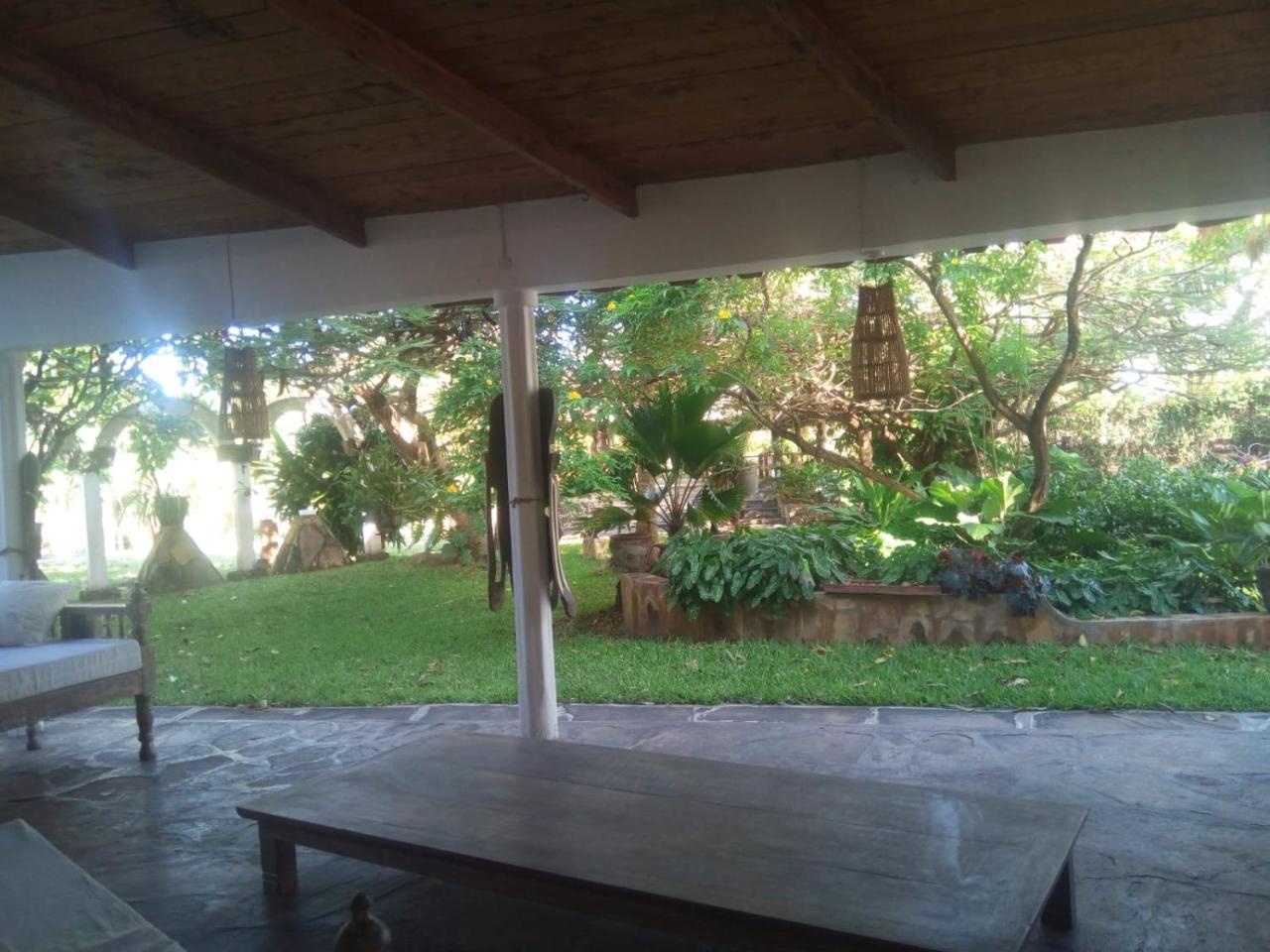 Bed and Breakfast Pashmina House à Watamu Extérieur photo