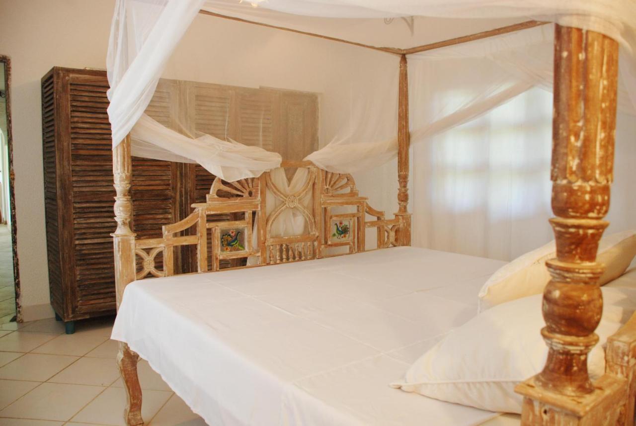 Bed and Breakfast Pashmina House à Watamu Extérieur photo