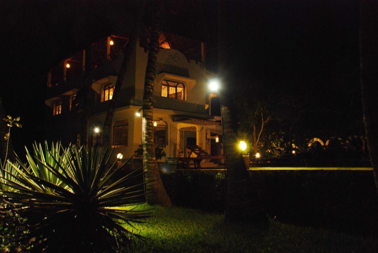 Bed and Breakfast Pashmina House à Watamu Extérieur photo