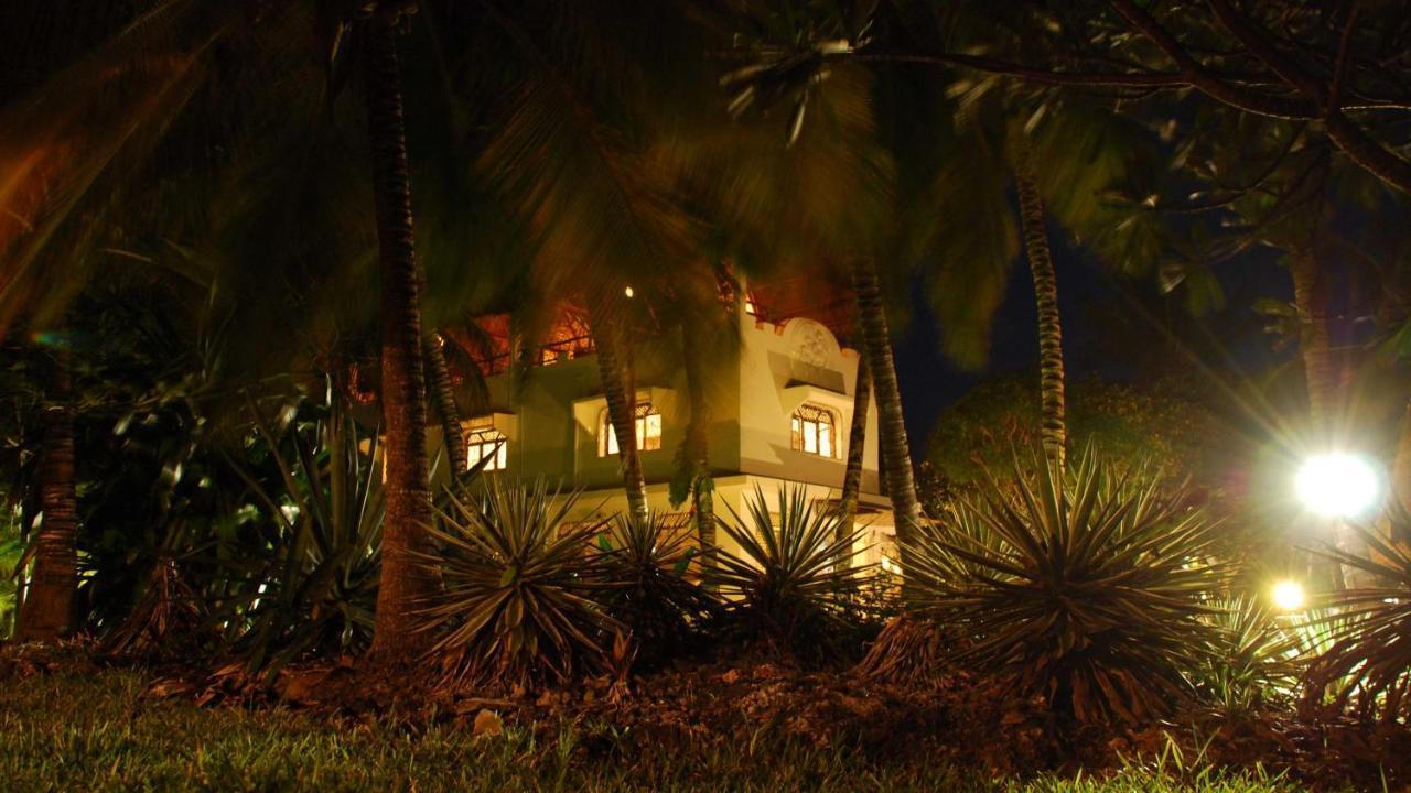 Bed and Breakfast Pashmina House à Watamu Extérieur photo
